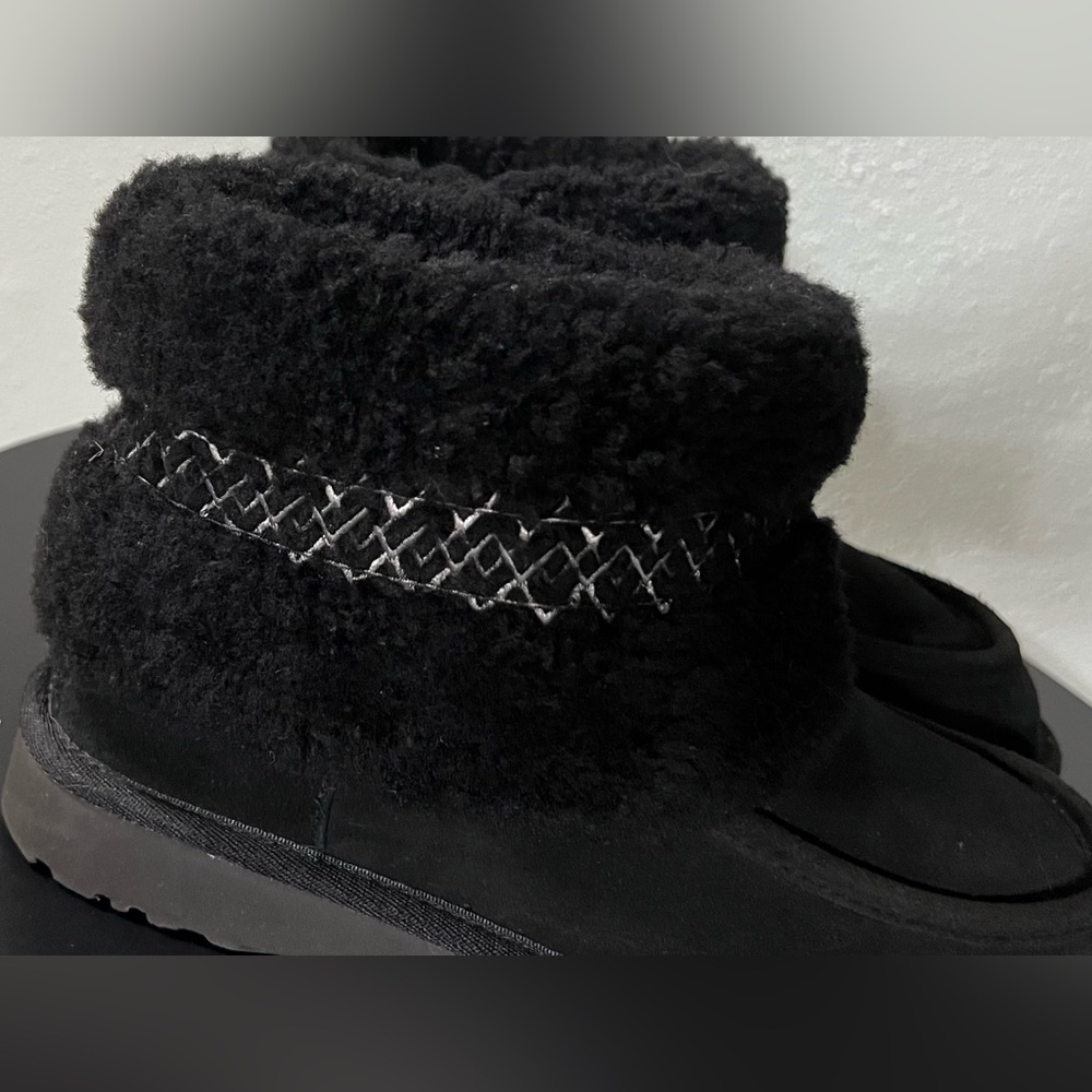 UGG AUS Mini UGGBraid Boots Curly Sheepskin Fur Warm Winter Cozy Outdoor Casual - Picture 3 of 11